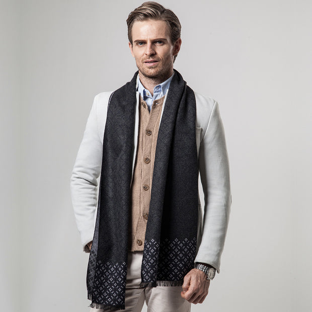 Men's scarf for autumn and winter